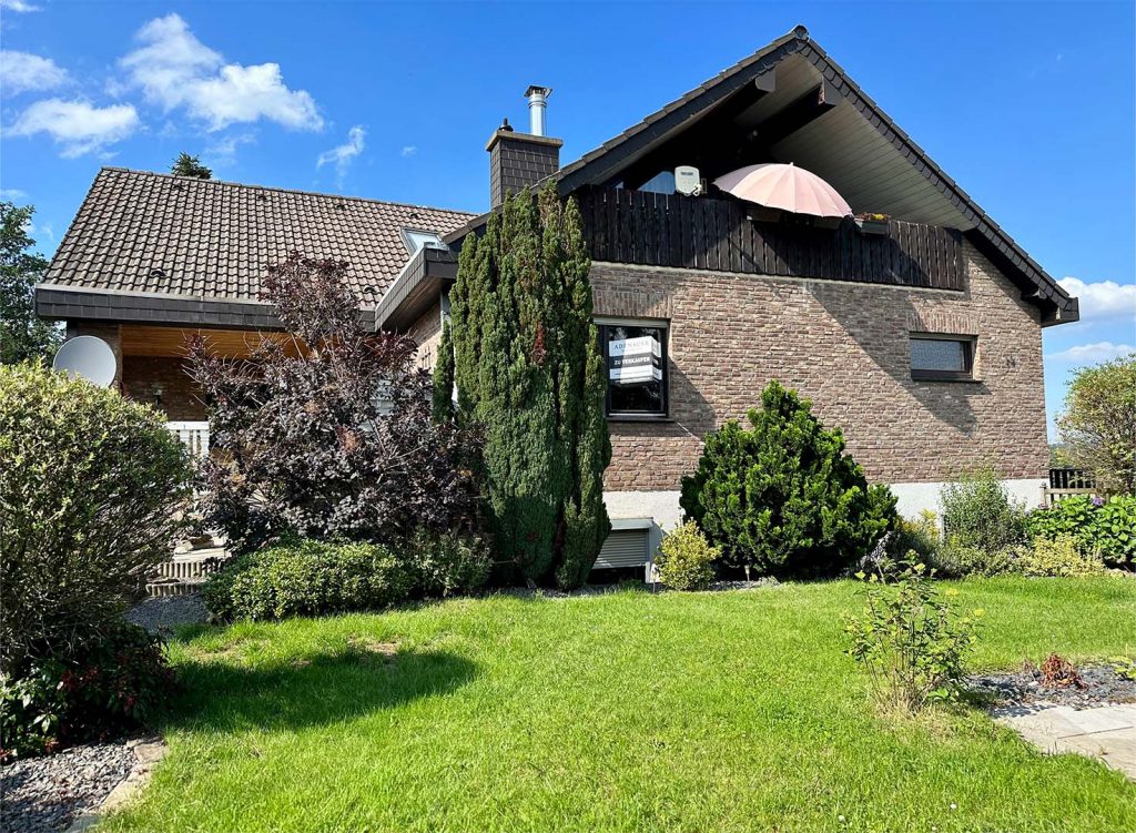 Mehrfamilienhaus in Kreuzau-Obermaubach steht zum Verkauf